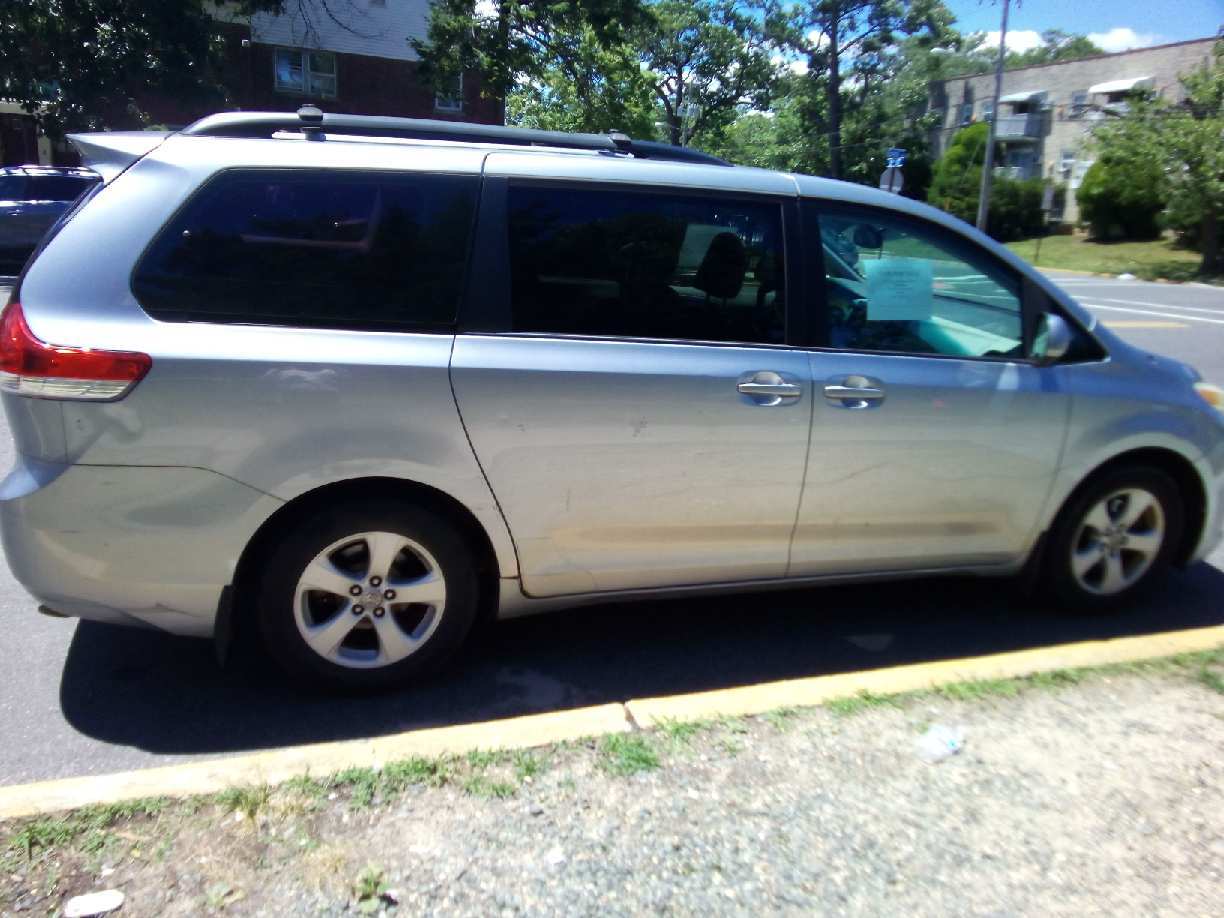 Toyota Sienna